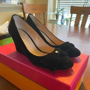 Kate Spade size 6 suede heeled wedge